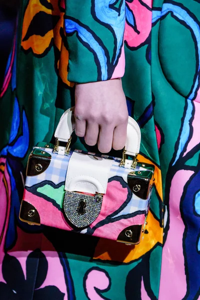 Look 65